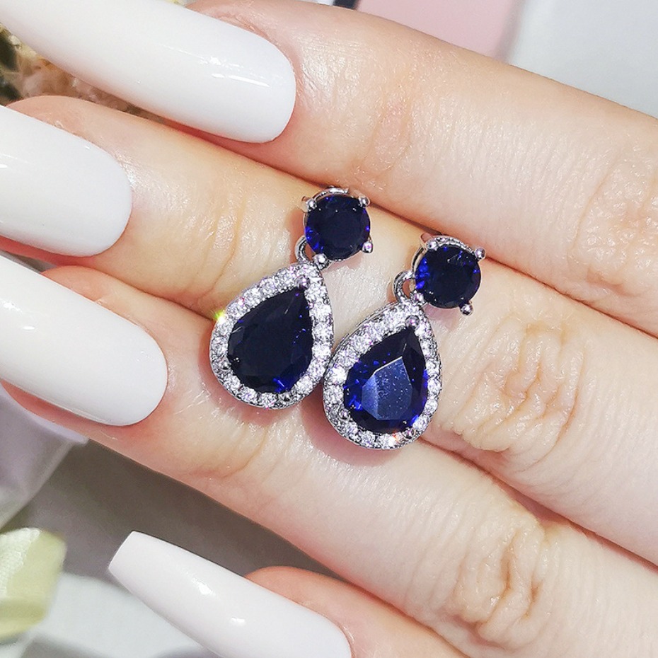 Fashion Designer Earrings Shiny Colored Crystal Droplet Shaped Earrings Luxury Style High Quality Brass Earings Women Lovers Couple Rings Gift Jewel