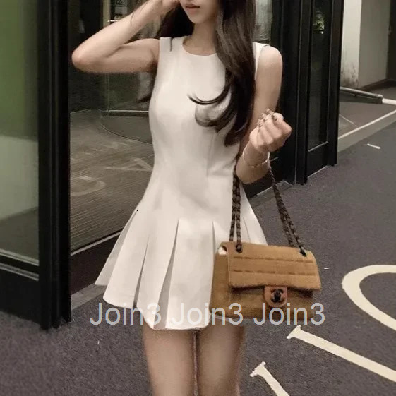 Short Sleeveless Womens Dress Elegant Waist-Cinching Pleated Mini Dress High-End Feeling Fashionable Summer Dress