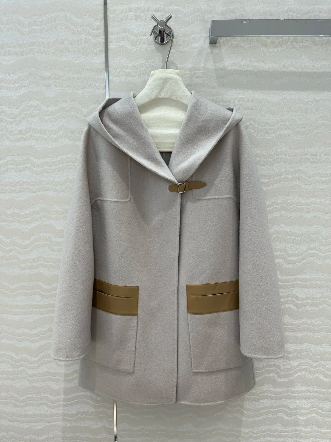 Double Sided Woolen Hooded Coat Lambskin Spliced Cashmere Coat Unisex Outfit High-Quality Simple Versatile 250805