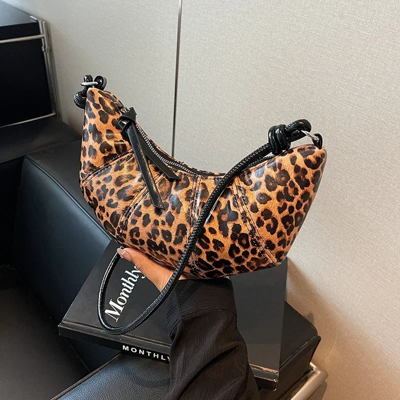 Fashion Half Moon Womens Crossbody Bags Vintage Leopard Print Ladies Shoulder Bag Pu Leather Female Handbags Small Clutch Purse 250801