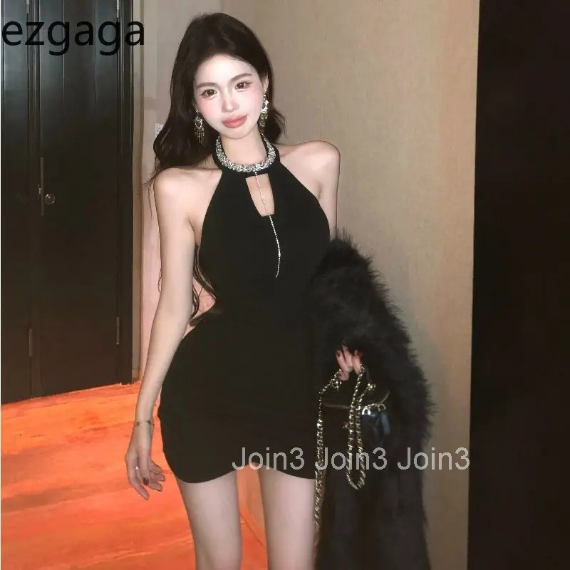 Woman Dress Elegant Sleeveless Halter Slim Rhinestone Hollow Out Slim Ruched Vintage Party Mini Dresses Sexy Ladies Club