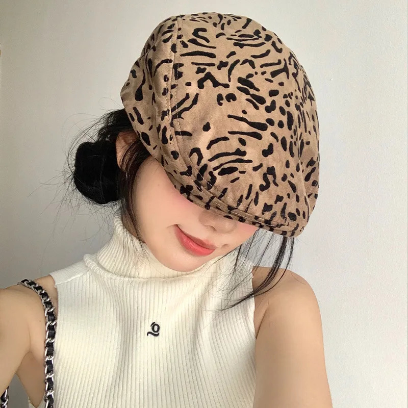 Womens Fashion Caps Sweet Cool Style Beret Retro Girl Y2K Leopard Print Versatile Beret Baseball Cap Trendy sboy Caps 250805