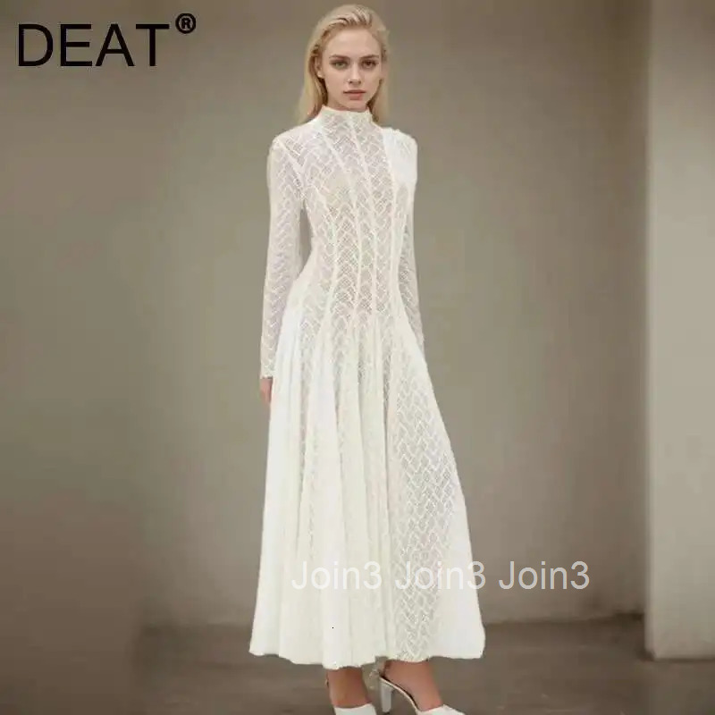 Fashion Lace Dress Womens Round Neck Hollow Out Slim Long Sleeve Retractoin Waist Big Swing Dresses New 7AB8070