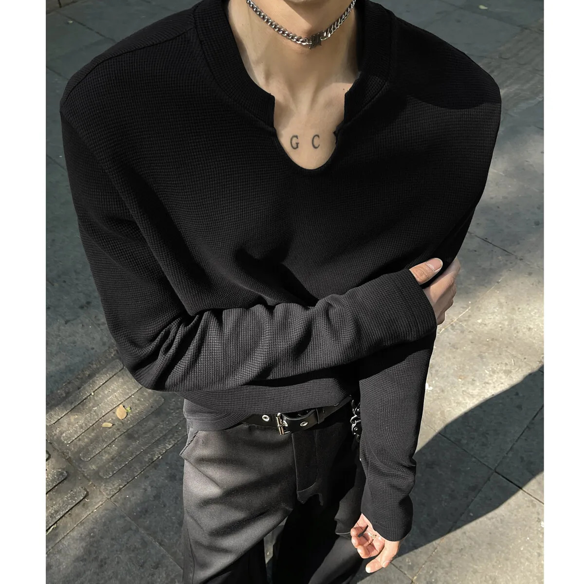 Mens Slim Fit Long Sleeve V-Neck T-Shirt Solid Color Spring Casual Basic Top Plain Tee Shirt Breathable Comfort Stretch Soft 250801