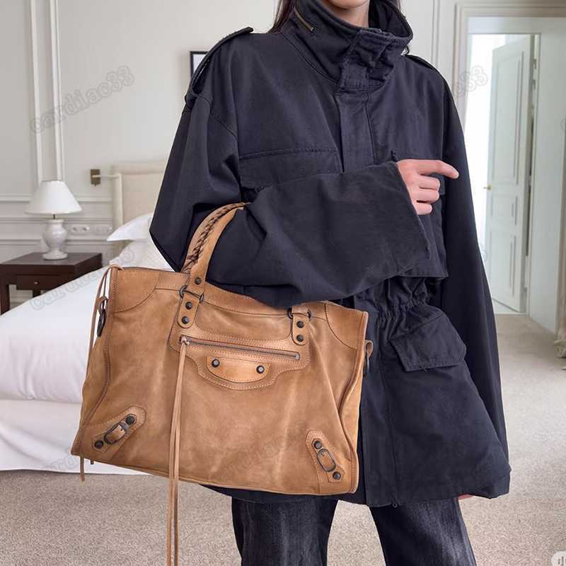 Women's Le City Bag Retro Designer Luxury Camel Suede Calfskin Handbag Autumn Winter Motorcycle Bag Leather Crossbody Bag Shoulder Bags Purse H