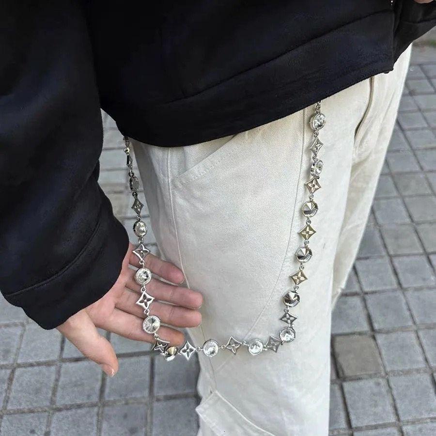 petals Four leaf clover neutral jeans with a punk style zipper multifunctional fashion accessory 250818