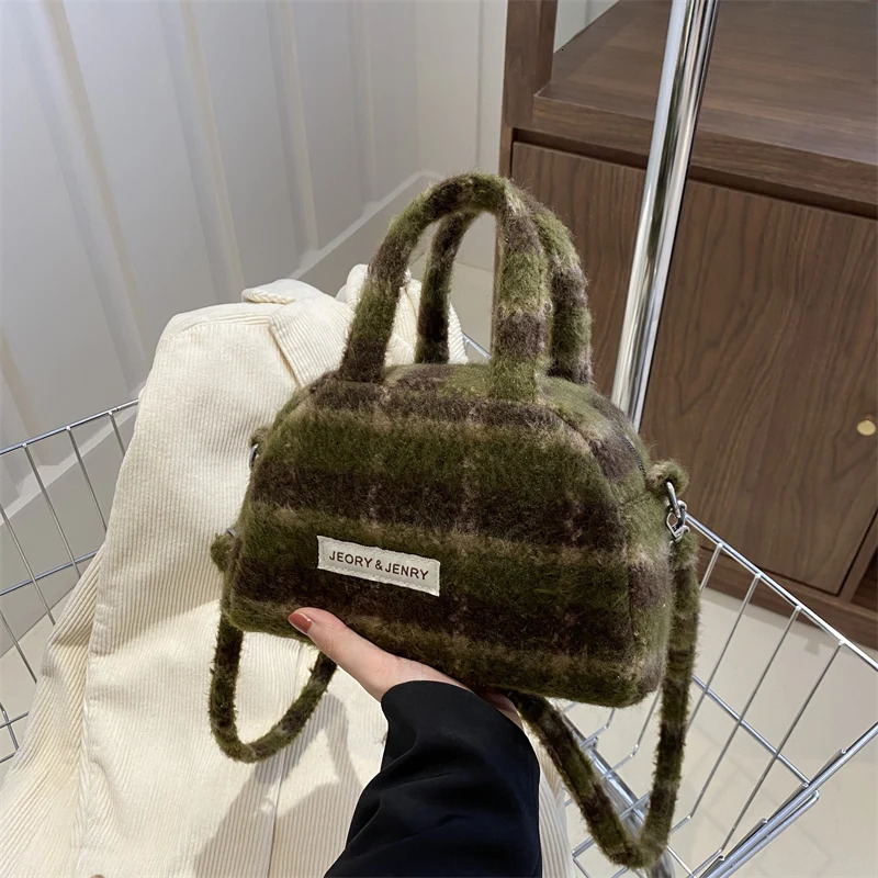Fashion Retro Plush Plaid Womens Shoulder Bag Casual Retro Ladies Woolen Crossbody Bags Female Change Purse Tote Handbags 250801