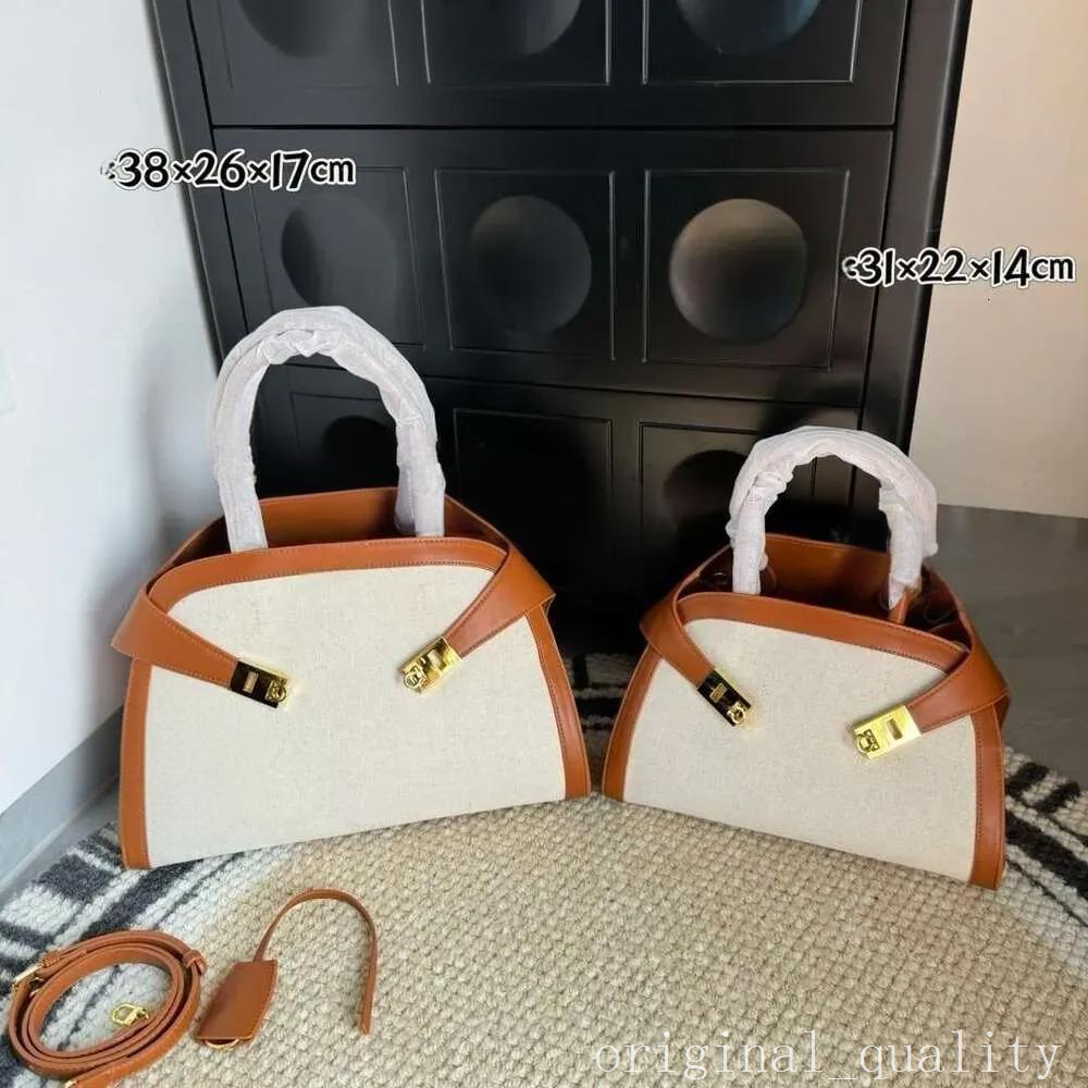 Designer ferragamowomeg Shoulder Fashion Handbag Leather Crossbody Tote Large Capacity Handbags Retro White Bags Mini High Quality Purses Black 5A