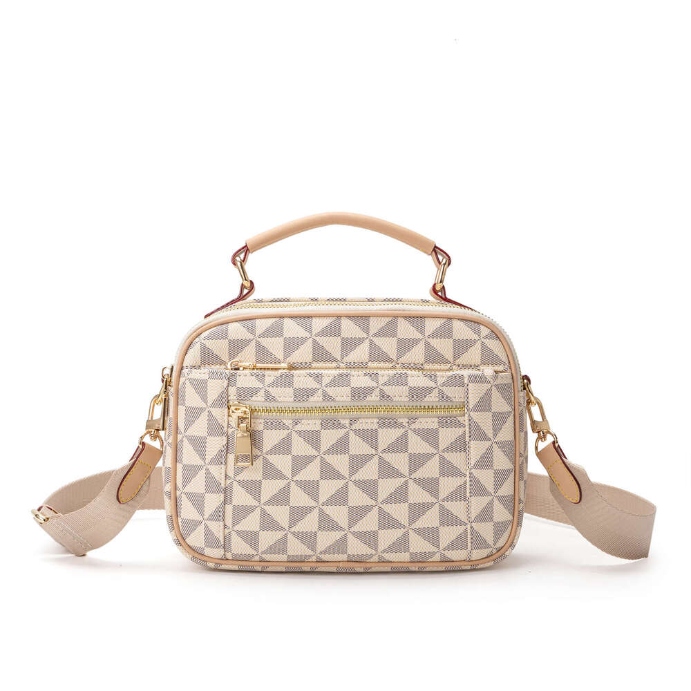 Lacel Urwebin designer bag, compact and exquisite crossbody bag, exquisite printed pattern, fashionable and trendy women's bag, gift shoulder b