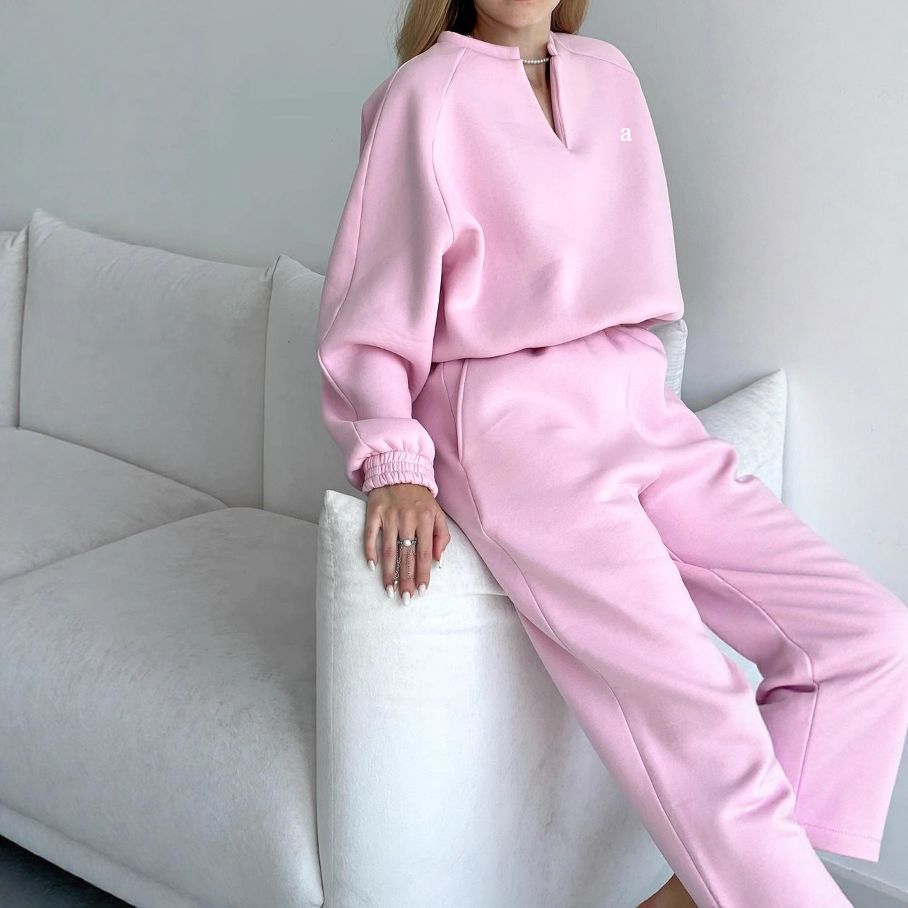 Women Sweater Set Autumn and Winter New Personalized Street V Neck Short Pullover Sweaterpant Gym Suit for Sweatshirt Trousers Set X02127