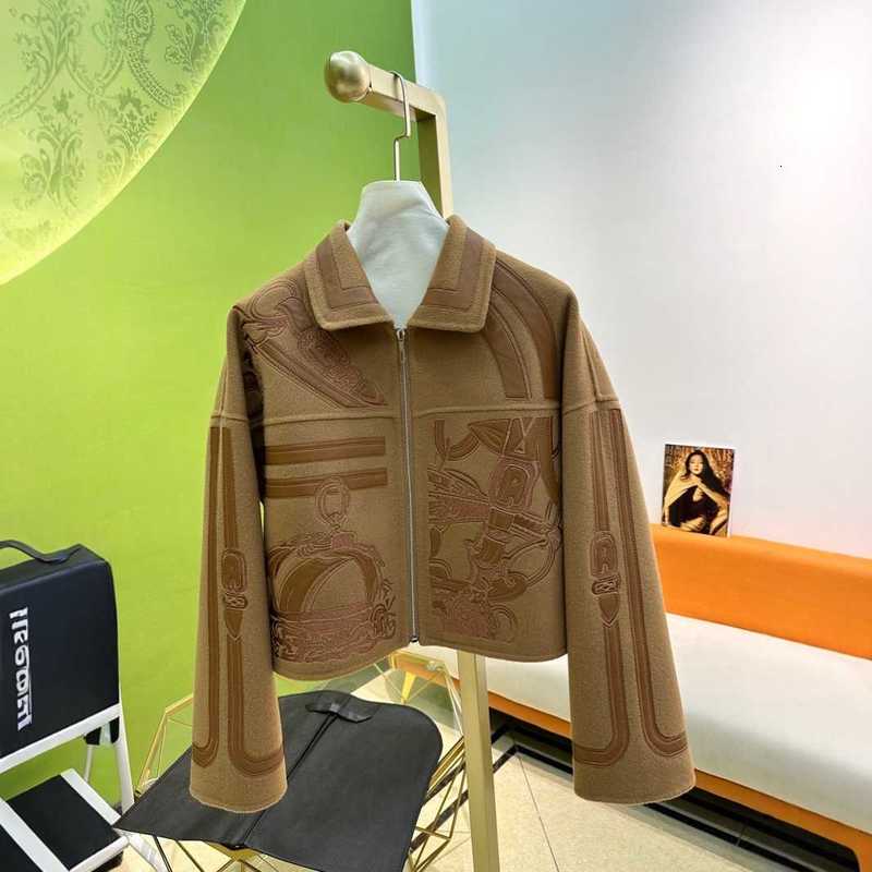 Women's Jackets Designer coats 2025 Autumn Winter New Handmade Heavy Craft Double-Sided Cashmere Jacket with Calfskin Embroidery and Leather Pa