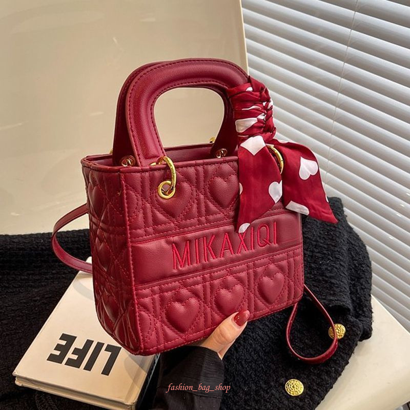 Shoulder Bags Designer Bags 20% OFF Designer Bag Red Brides Wedding New Gift for Best Friend Large Capacity Matte Handheld Crossbody Princess Dai Ba