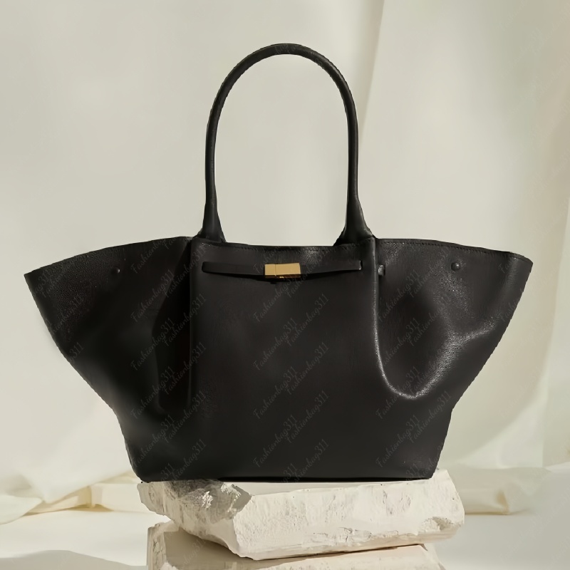 Black Large capacity tote bag Designer bag Luxury Bags Moon bag Womens Wings bag dumpling bag Shoulder bag crossbody bag Smooth Leather Handbag Casu