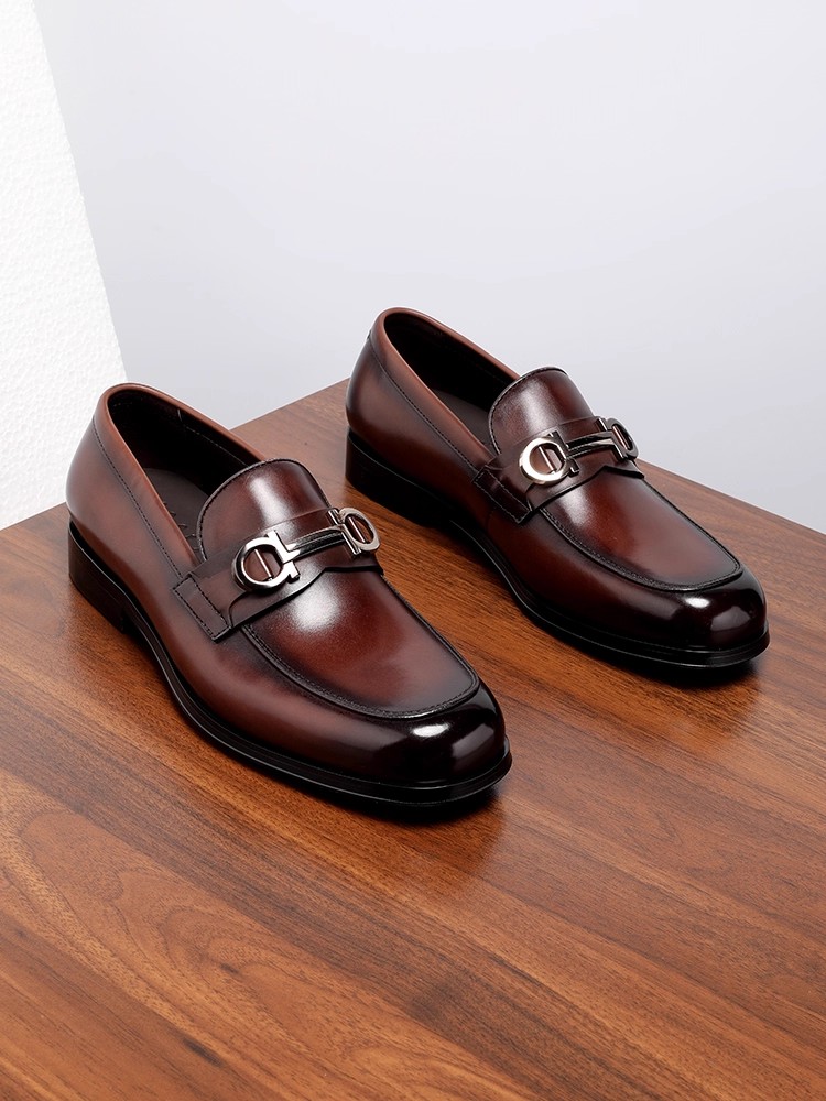 Cowhide fashion and versatile men's shoes, genuine leather buckles, foot-covered loafers, wedding, European style