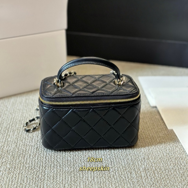 luxury bag vanity bag makeup bag crossbody bag handbag chain Bag luxury bag cosmetic bags women's handle box shoulder 18cm sheepskin gold hardw