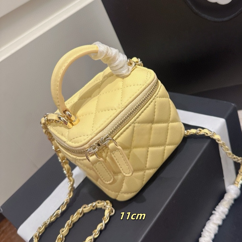 Designer Vanity Bag Luxury Makeup Bag Women Bags Sheepskin 22A 10cm Mini Cosmetic Cases Totes toiletry Shoulder Bags Crossbody Handbag make up bag T