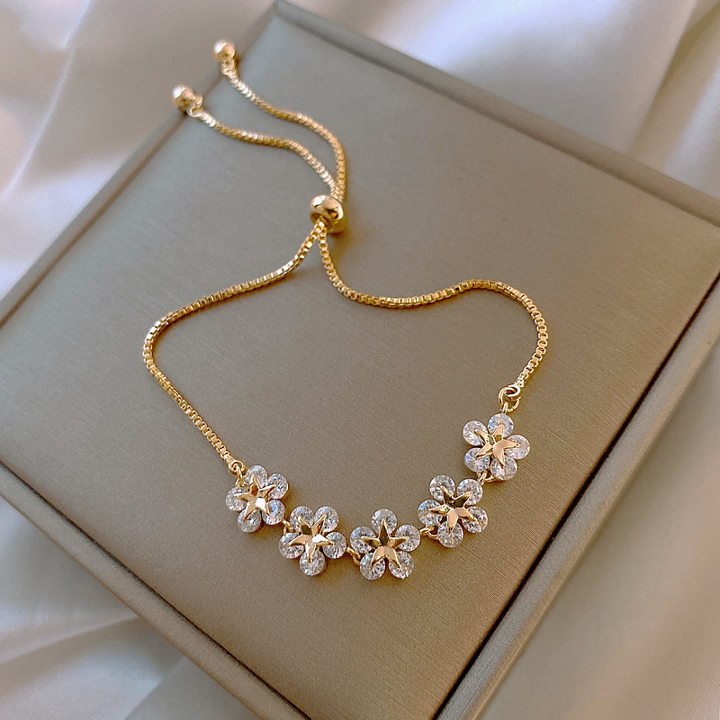 Zircon Flower Bracelet for Women, Internet Celebrity Bangle, Student Bestie, Korean Style, Simple Ins Niche Design, Personalized Jewelry