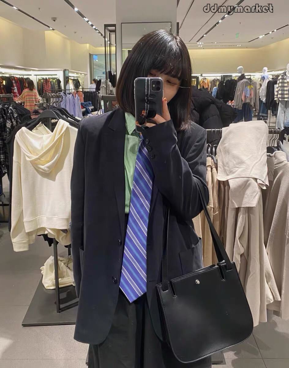 Ddmymarket Women's INS Lee Sung Kyung Same Style Niche Single Shoulder Handbag Saddle Solid Color Versatile Tote Bag