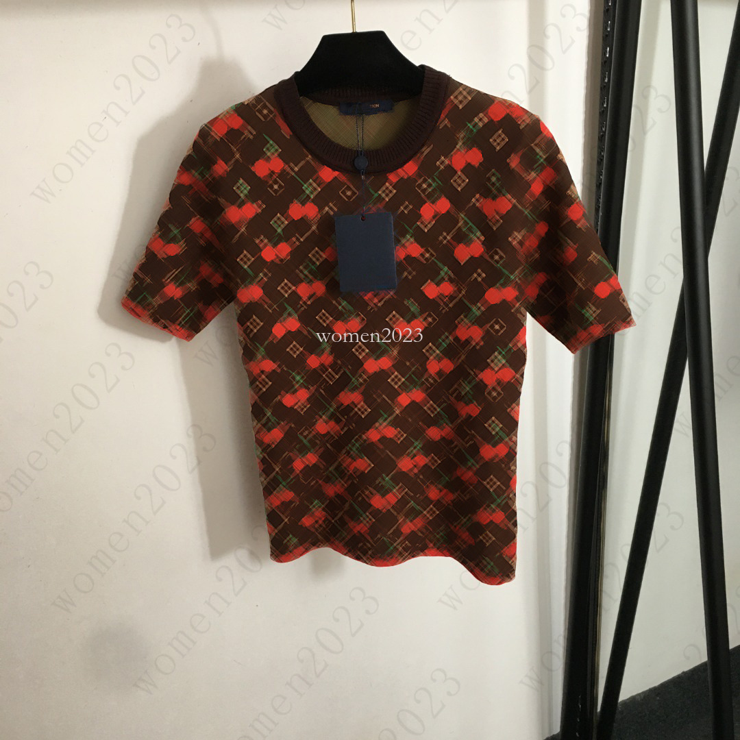 25SS Brand T-shirt Femmes Jacquard Knitwear T-shirt Designer Women Tshirt Fashion Logo Vacation Summer Casual Tript T-shirt Août 09