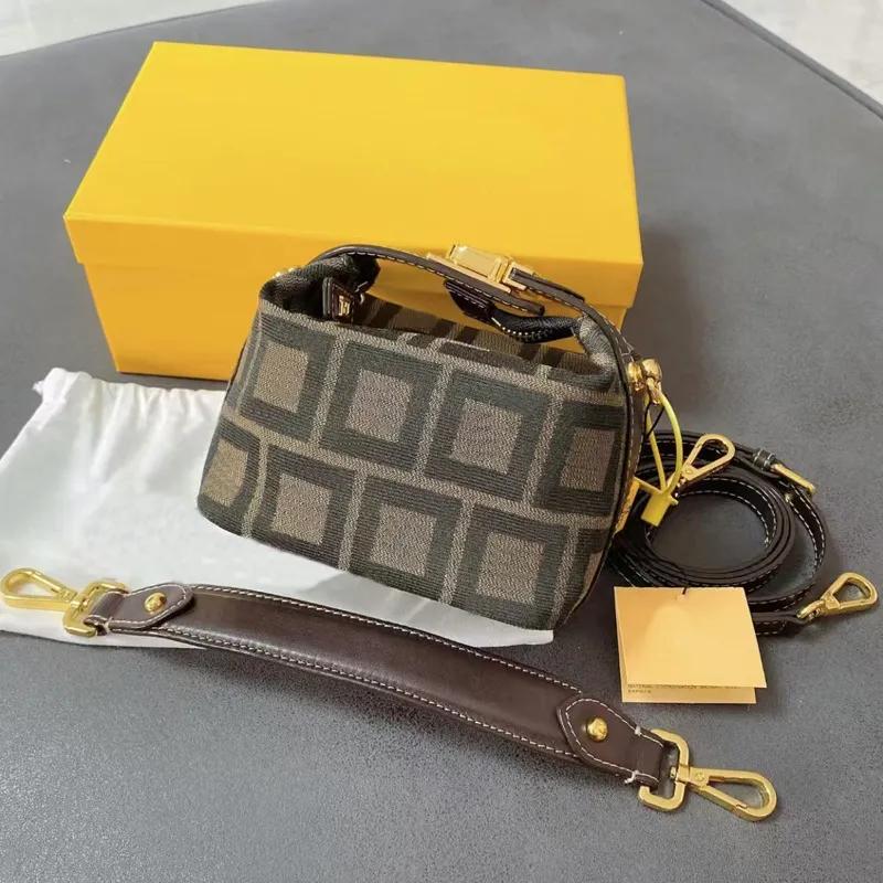 Designer Womens Makeup Bags Mini Lunch Box Bag Canvas Cosmetic Bags Make Up Bag Travel Toiletries Ladies Luxury Handbags Womans Makeup Bag BQD250814