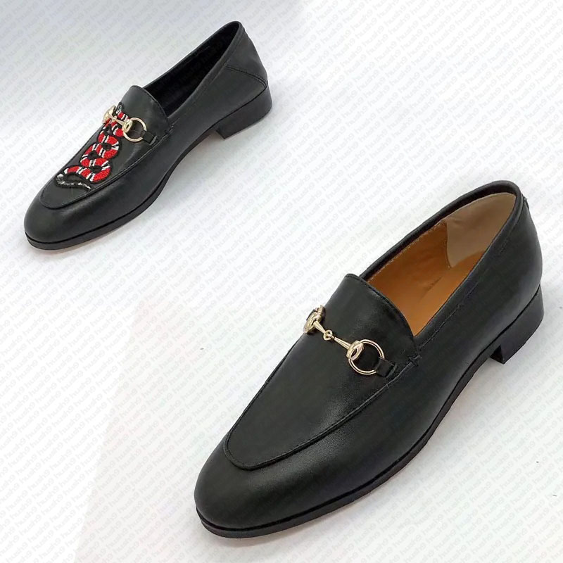 designer women's flat dress shoes 100% authentic cowhide metal buckle women's leather letter casual shoes Mule Prince Town men trample laz