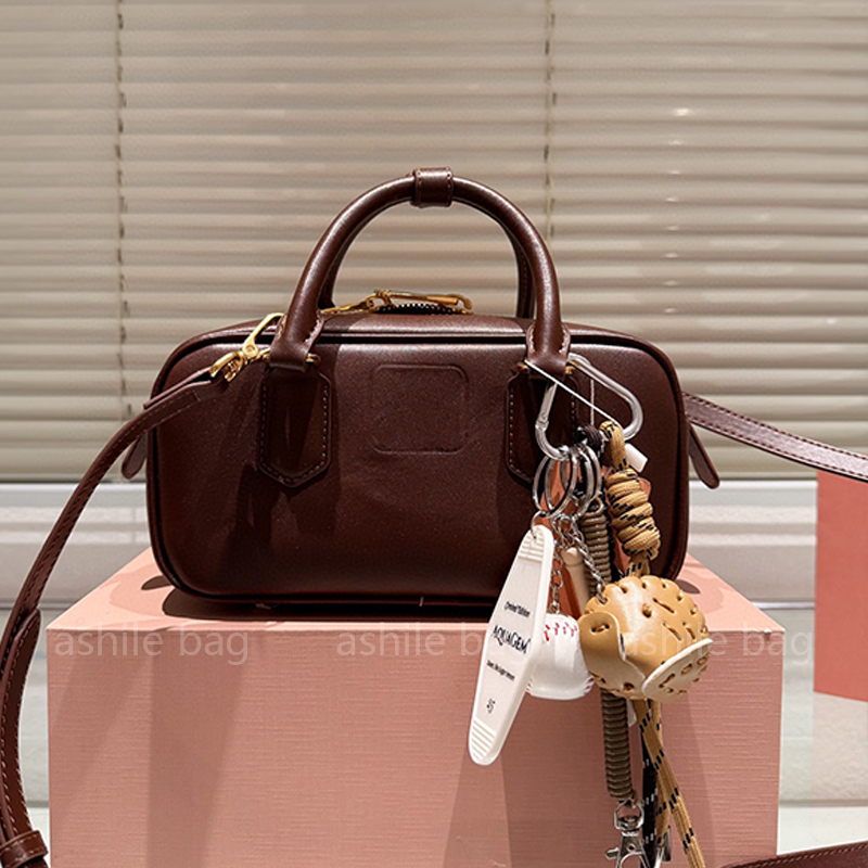 Top Quality Totes Designer Bowling Bags Suede Crossbody Brown Maillard Handbags Luxury Fashion Ladies Leather Personality Camera Bag Evening Bags