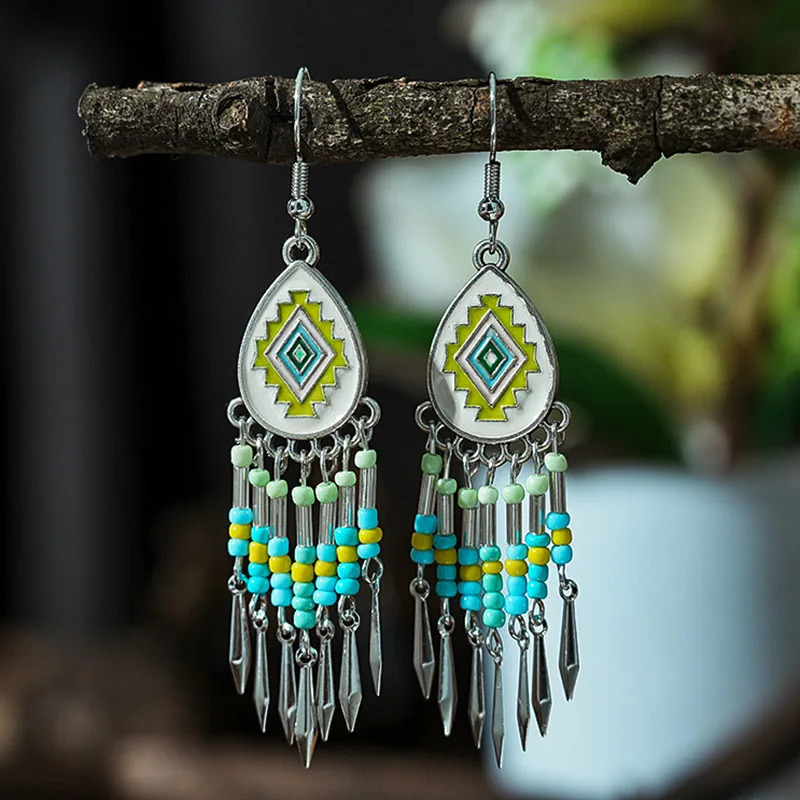 Boucles d'oreilles à glouilles de perle ethnique vintage pour femmes Small Simple Boho Drop Silver Color Boucles d'oreilles Vandes Bijoux quotidi