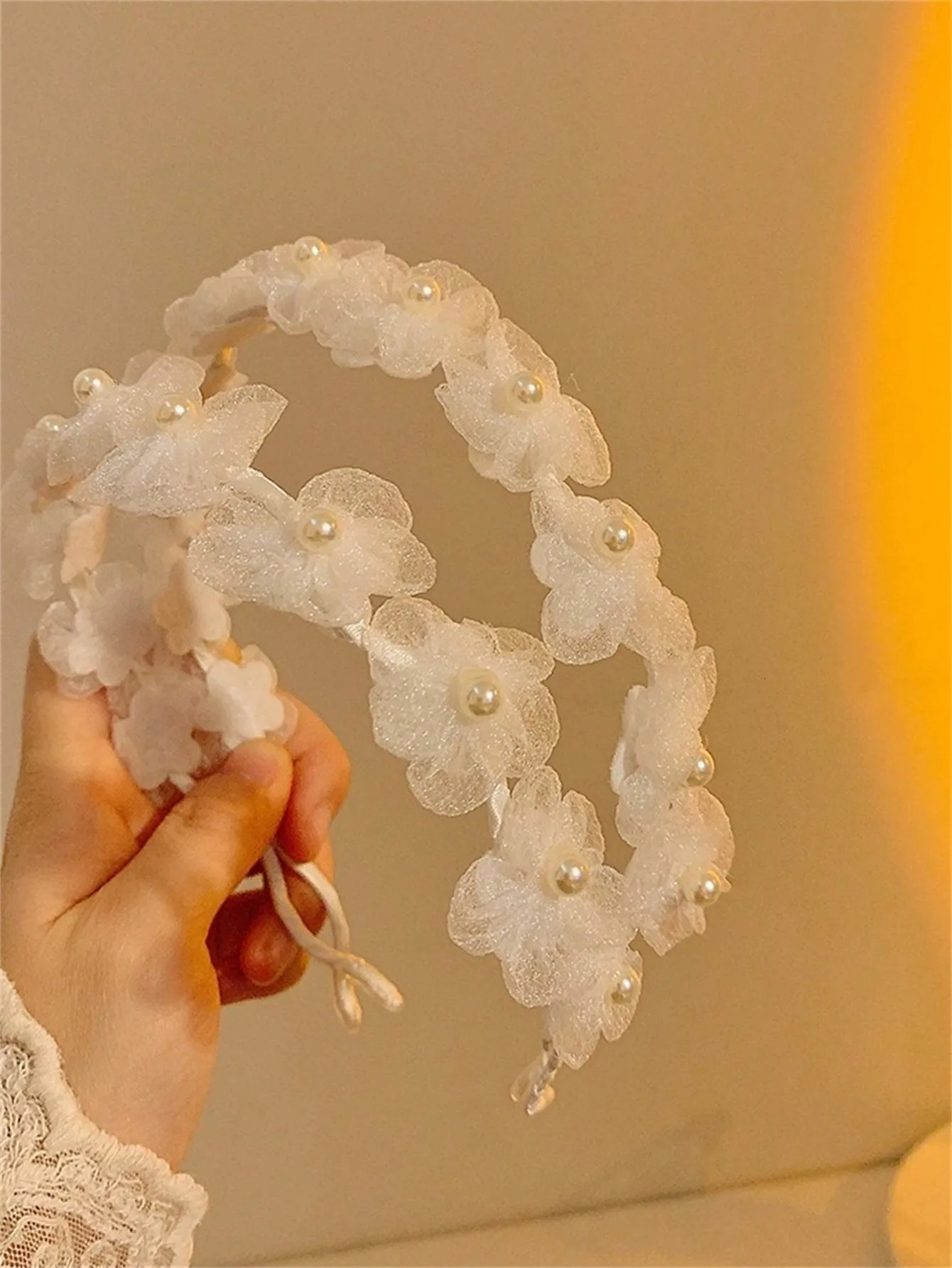 1 Womens summer solid color soft sweet flower headband White pearl Headband Sen Tie headband Hair accessory Headpiece 250814