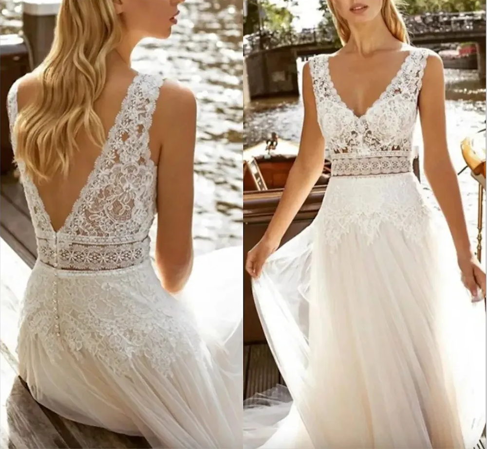 Beach Boho Wedding Dress Sweep Train A-Line Sleeveless V Neck Lace Appliques Bridal Gowns Sexy Robe De Mariee