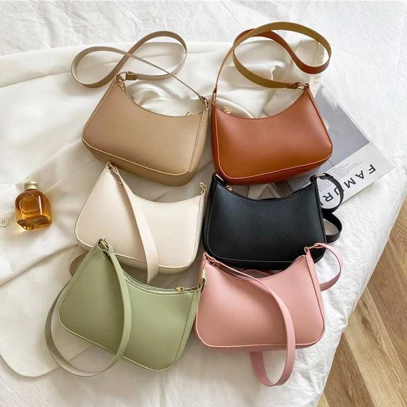 Small Woman Shoulder Bag PU Leather Fashion Women Bag Portable Solid Color Teenage s Messenger Bags All the Season Z250815
