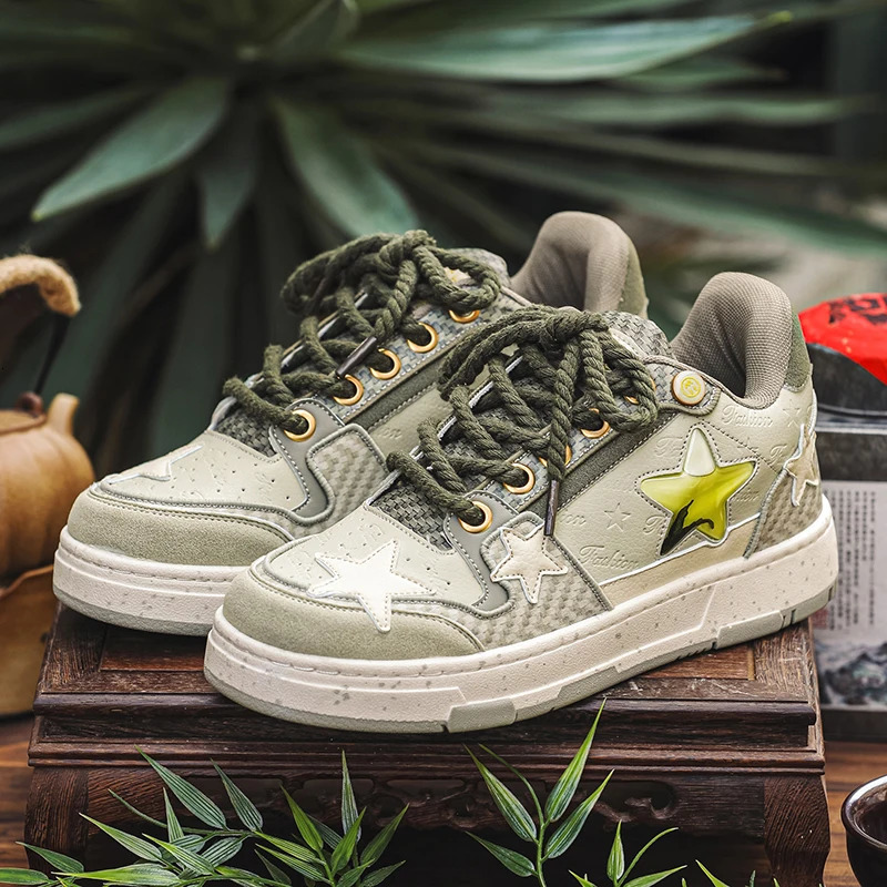 Style Shoes Summer HighQuality Mens Shoes Rubber and Plastic Sole Low Top All Match Casual Shoes Skate shoes Fashion 250812