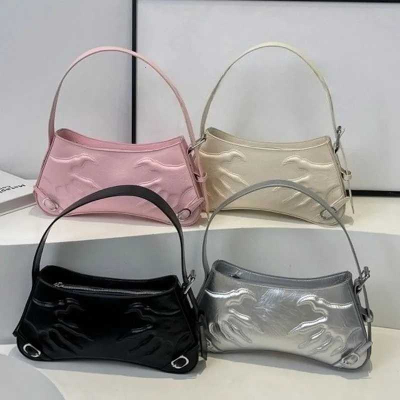 Sacs sous les bras pour femmes Nouvelles sacs d'épaule chic à la mode sac carré sac chaud coffre d'oreiller pour femmes Z250815