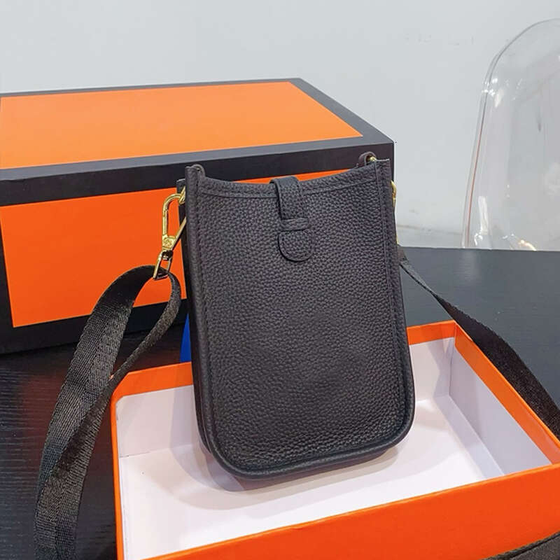 Designer Luxury Handbags High quality cowhide crossbody bag shoulder bag Square Tote Bags Fashion Crossbody Hollow Out Storage Handbag