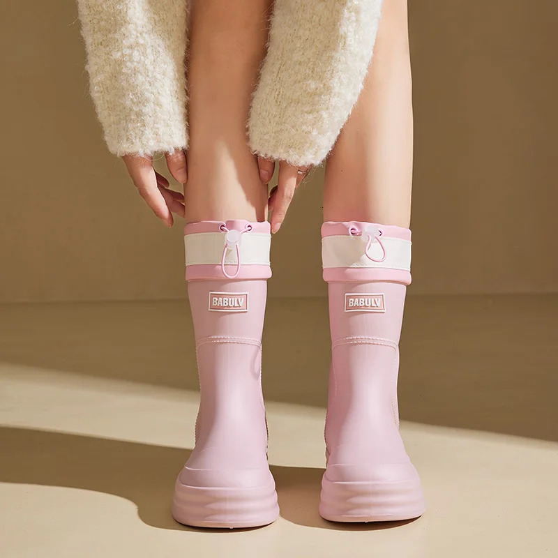 -Style Cuffes Cuffes Élégantes et à la mode Bottes de pluie Chaussures d'eau imperméables pour les femmes adultes adaptées à une utilisation exté