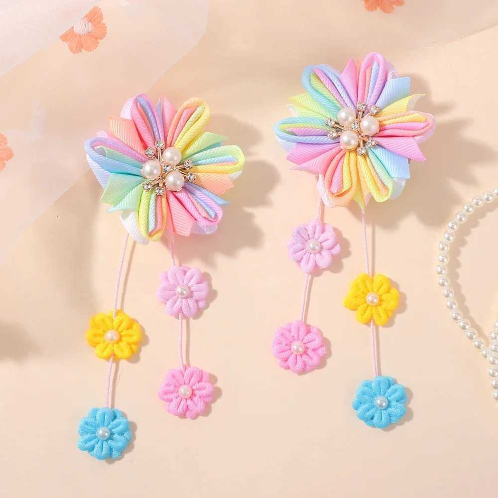 2PCS / Set Rainbow Flower Tassel Clips de cheveux avec fausse perle pour filles Barrettes mignons épingles à cheveux accessoires de cheveux Z2508
