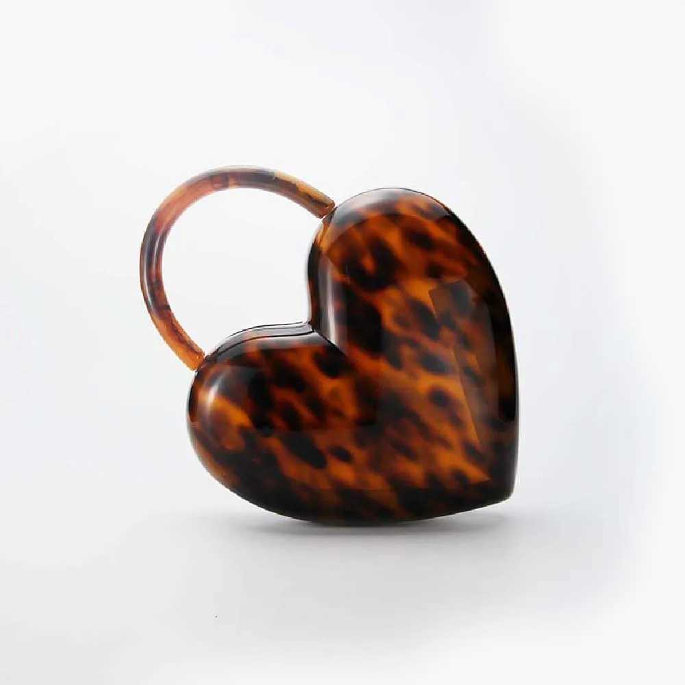 Heart Shaped Leopard Handbag Dinner Party Evening Bags Women Acrylic Day Clutches Wedding Bridal Purses Simple Bag Z250815