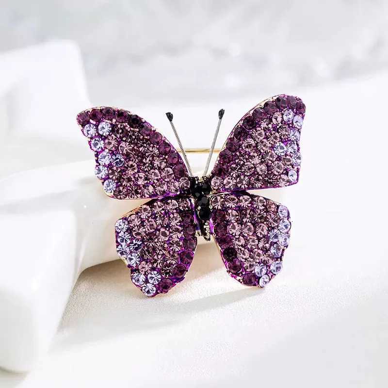 Broches de papillons de ruisseau de mode coréenne pour femmes Broche d'insecte en cristal élégant pour les cadeaux de bijoux de fête XJ250815