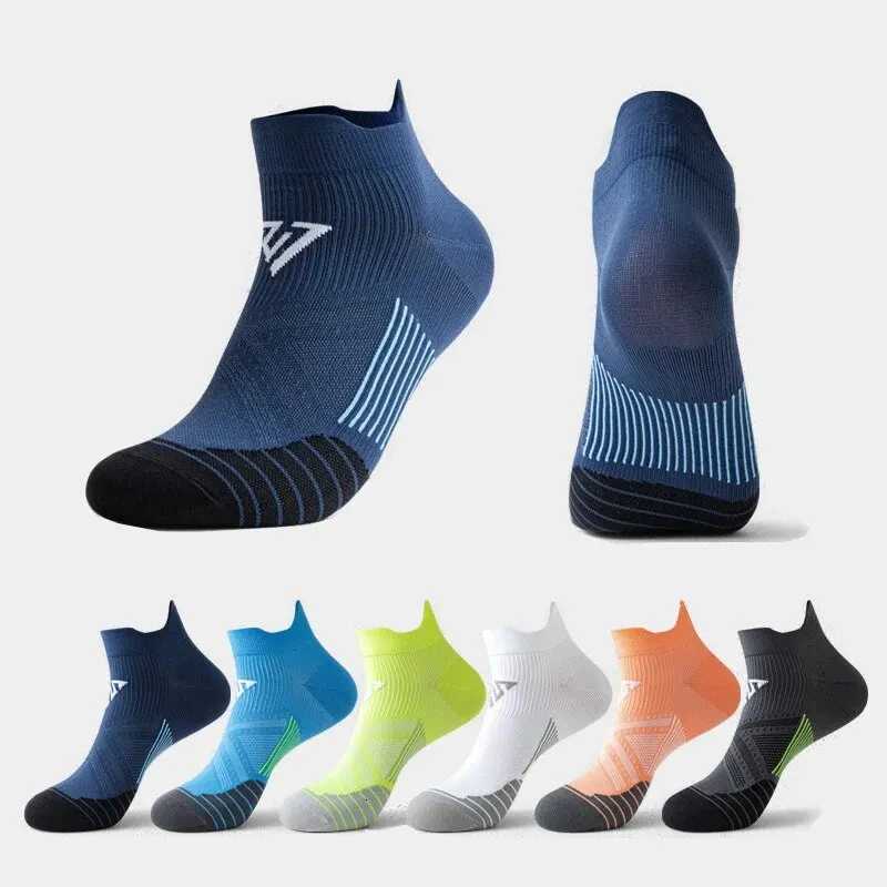 1/4 PCS Anti-Sweat Quick-Dry Sport Socks Breathable Anti-Friction Athletic Socks for Men Women Gym Cycling Fitness Running XJ250815