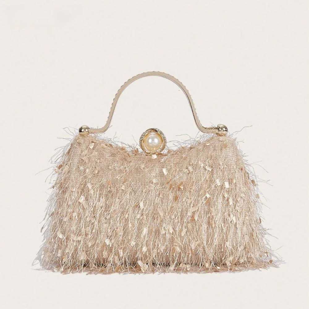 Tassel en soirée Femme sacs à main en nylon Plume de mariage Feme Femelle Elegant Feather épaule crossbody sac Sacs verts Z250815