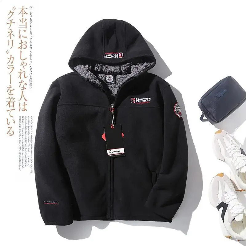 Autumn Winter Fleece Men Jacket Pockets Stand Collar Warm Polar Jackets Outdoor ColdProof Overcoat ArmyGreen Outwear 250814