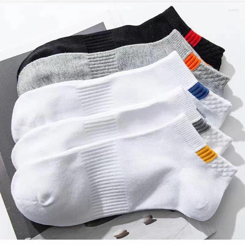 Chaussettes masculines 5 paires à basse tube des hommes sport set flore et respirant et décontracté bien assorti pour les vêtements de printemps