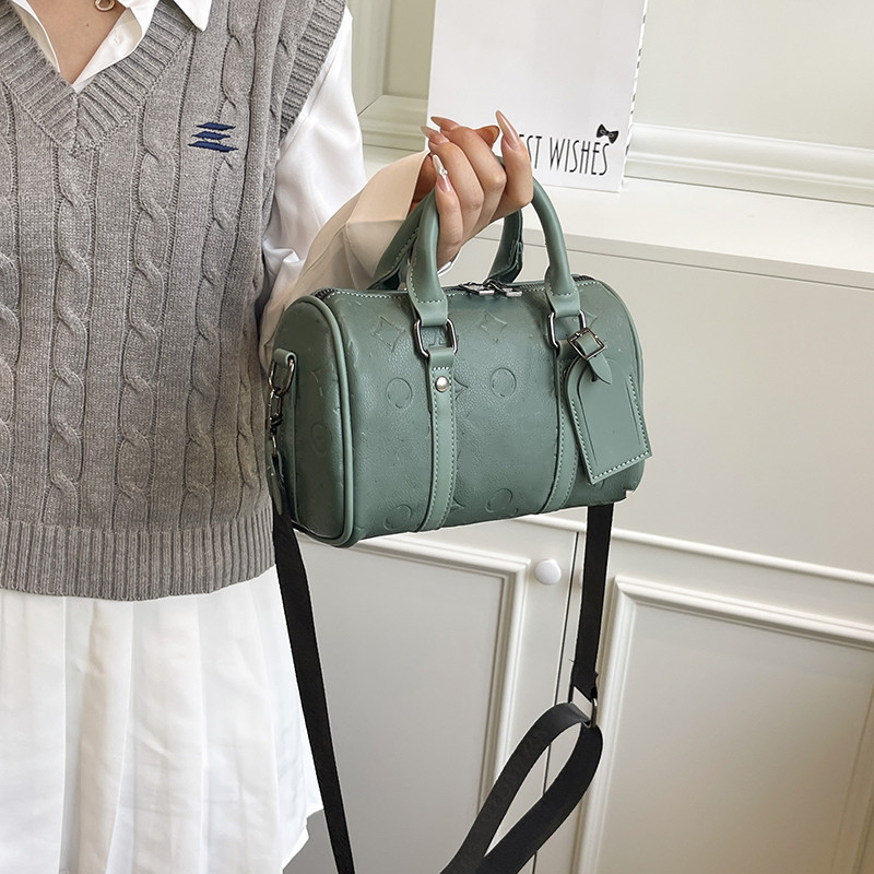 Sacs de créateurs sac fourre-tout femmes sac crossbody sac duffle trunk sac d'oreiller en cuir en cuir sac à bandoulière Small Keepall Sac 25cm p