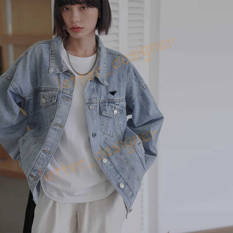 Designer Women's Jackets Style Light Blue Denim Jacket for Women Loose Autumn Versatile 2025 Spring Autumn New Student Light Blue Top XAGO