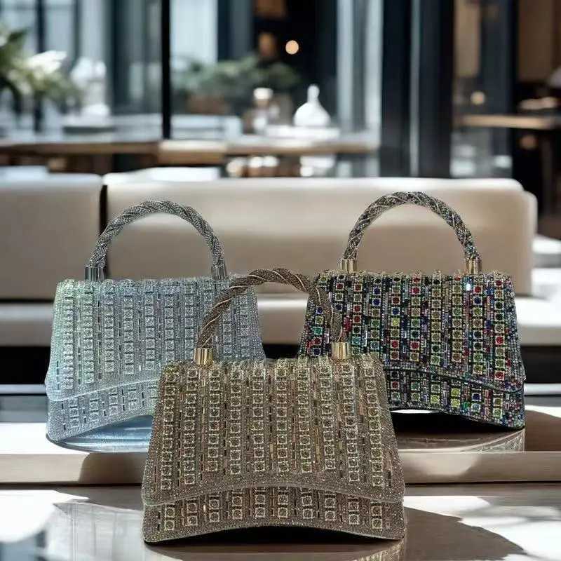 Niche Design Diamond-encrusted Small Square Bag Womens 2025 New Fashionable Full Diamond Bacchus Bag Single Shoulder Crossbody Z250815