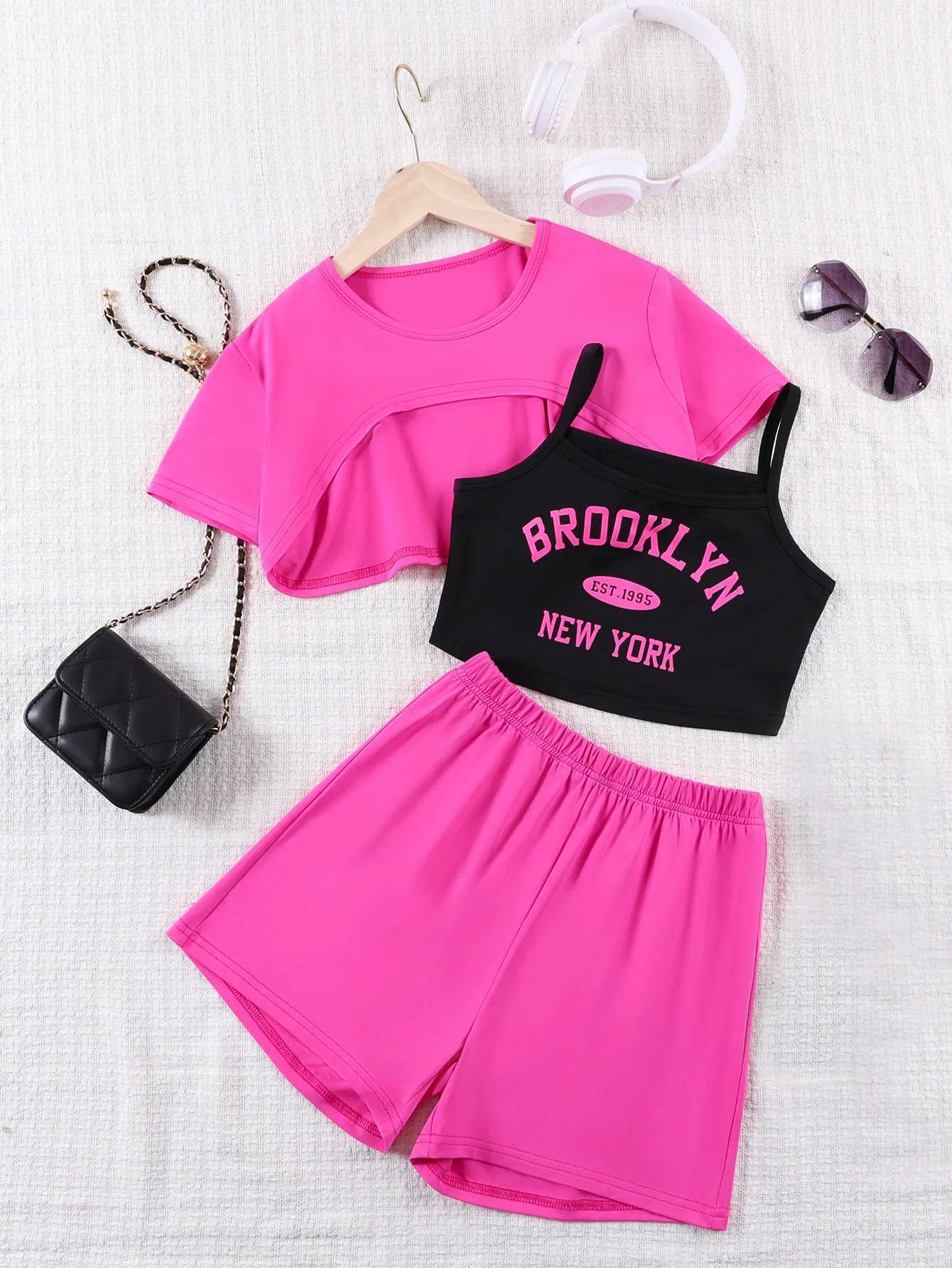 2023 Girls Clothes Kids Summer 3 Piece Outfits Set Solid Color Casual Crewneck Crop Top Letter Printed Cami Shorts XJ250815