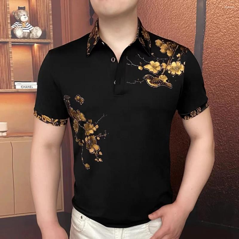 Fleur de luxe pour hommes T-shirt à revers à ramiage brodé pour hommes à manches courtes à manches courtes sur les affaires.