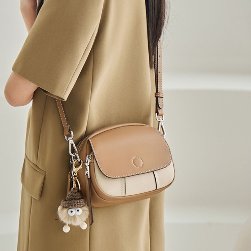 Genuine Women's New Fashion Versatile Single Shoulder Crossbody Mini Small Square Simple Soft Leather Bag