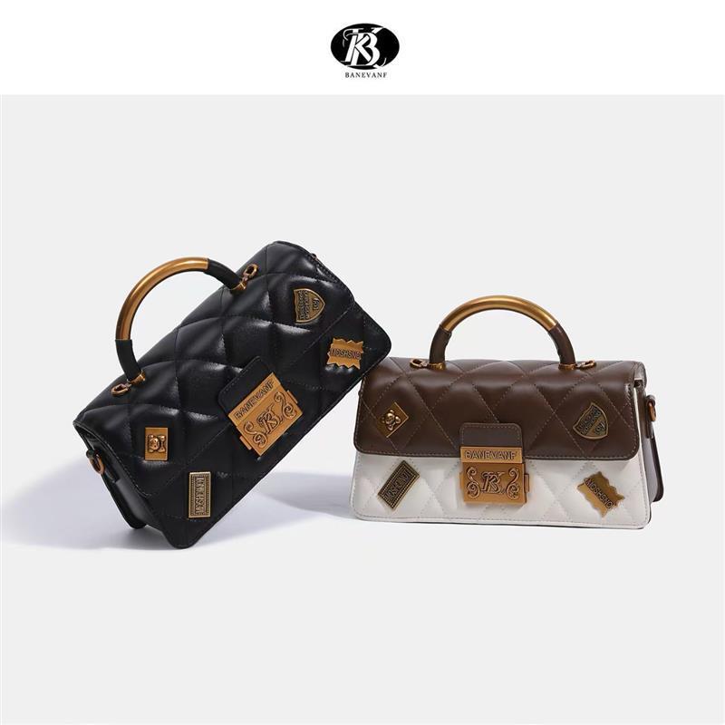 Guangzhou New Genuine Leather Handbag Quilted Lock Small Square Women's Crossbody Bag