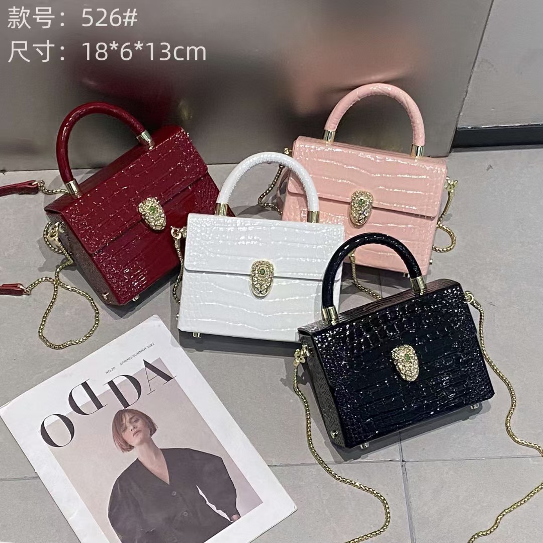 Crocodile Pattern Handbag Niche for Women Trendy Small Square Bag with a Sense of Sophistication