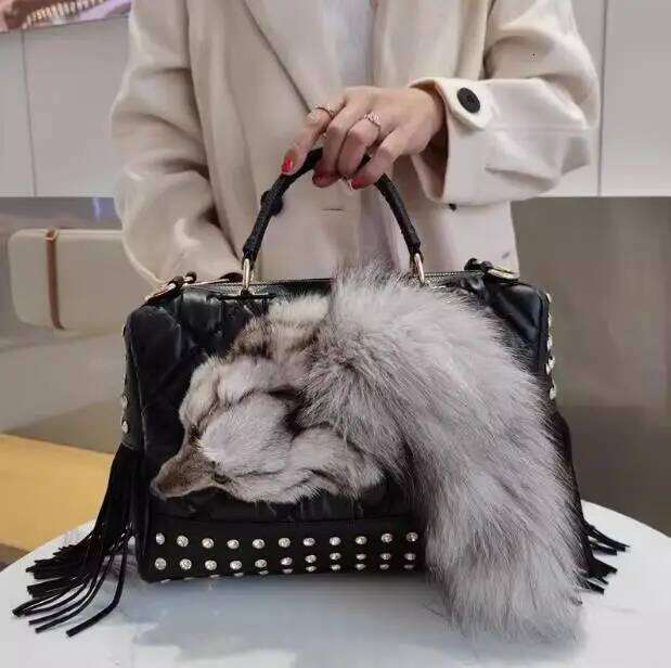 Designer Bags Leather Fringe Handbag Women's 2024 New Fashion Casual Soft Leather Dia Fox Hair Large Capacity Bag Luxury Bag